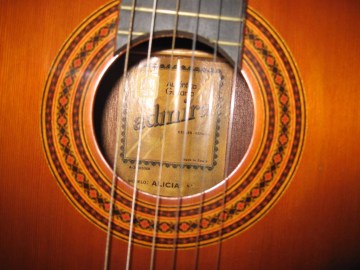 GUITARRA-ESPANOLA-CLASICA-ADMIRA-ALICIA-100CM.jpg